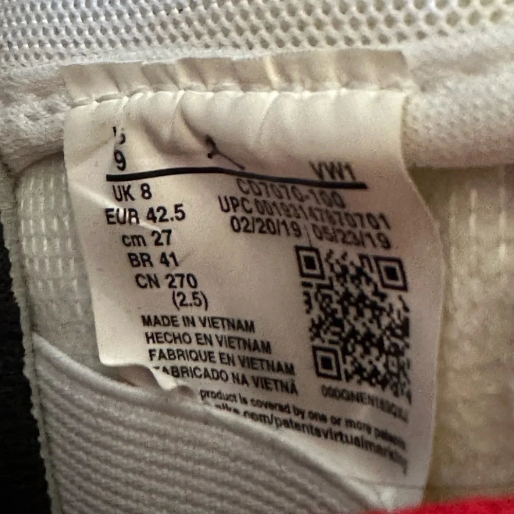 Nike Air Jordan Mars 270